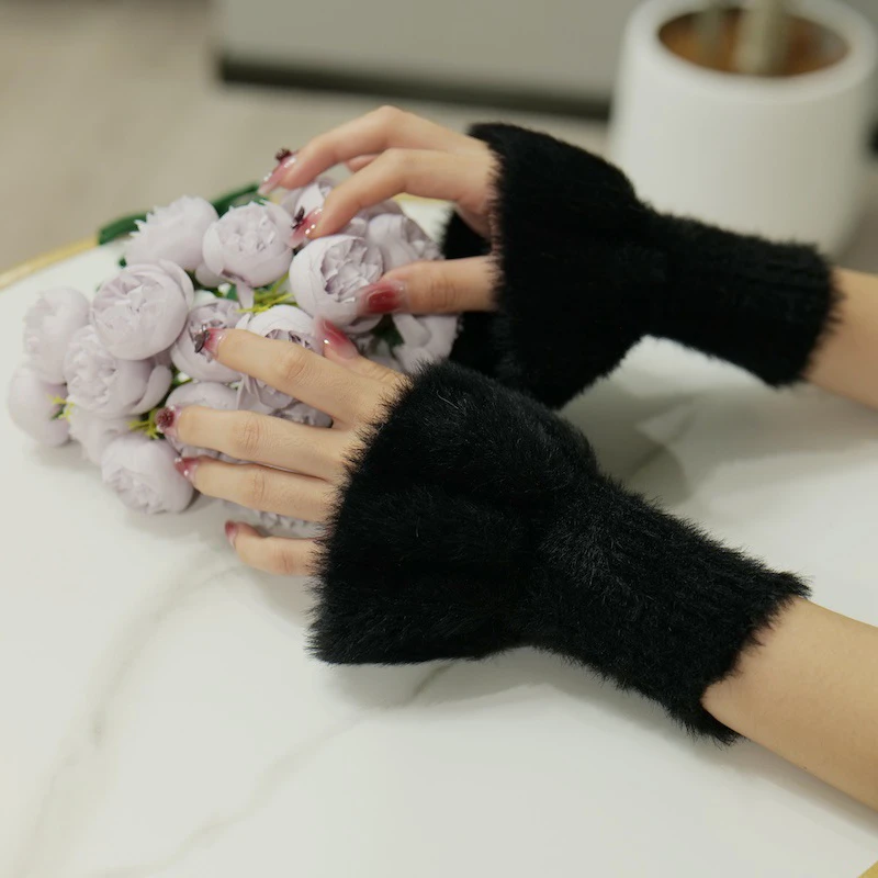 Decoration To Nails Art Take Photo Arm Warmers Fluffy Gloves Elastic Plush flare Sleeves Nail Ornament Wristband For Photo