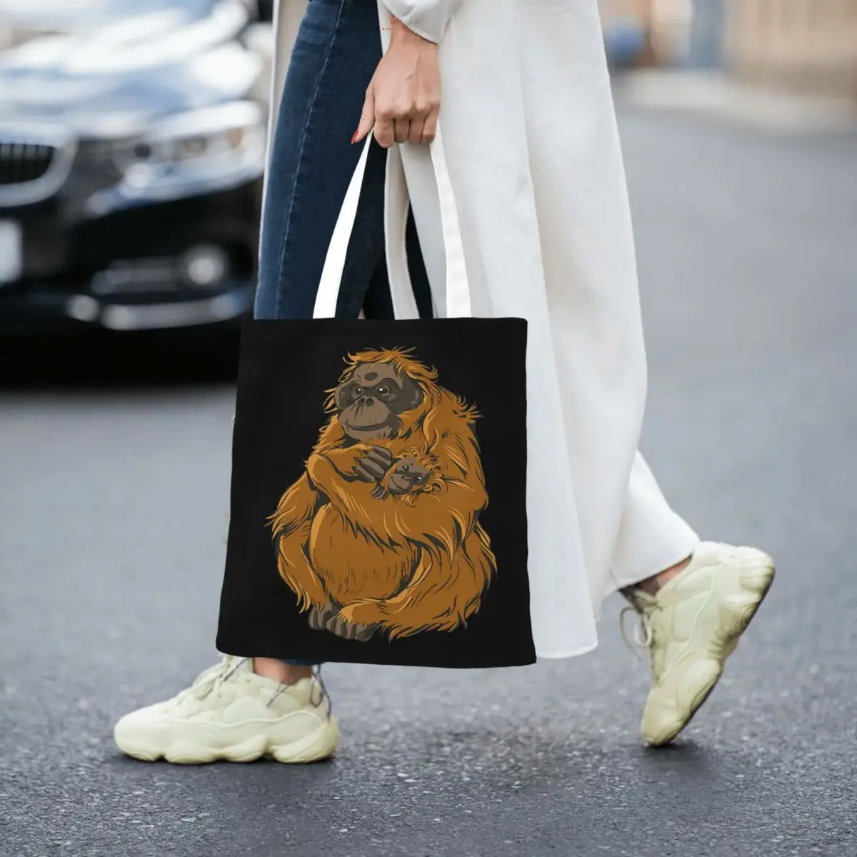 กระเป๋าช้อปปิ้งลายครอบครัวลิงอุรังอุตัง ผ้าแคนวาส กระเป๋าสะพายข้างพับได้สำหรับผู้หญิง กระเป๋าถือสำหรับเดินทาง