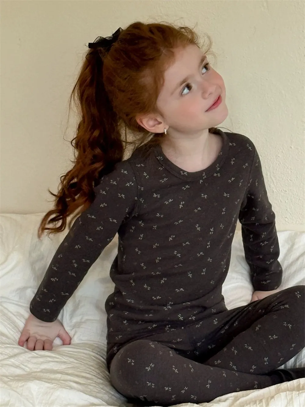 

Одежда для маленьких девочек, бархатный флис, мягкий комплект теплого нижнего белья с цветочным узором для девочек, детский пижамный комплект