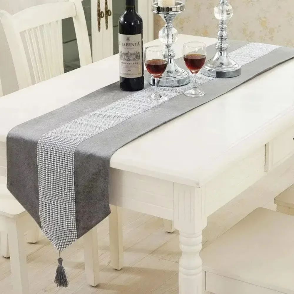 Luxury Velvet Diamante Table Runner European Tasseled Flannel Table Runner Wedding Party Table Mat Decorate Accessories 31x183cm