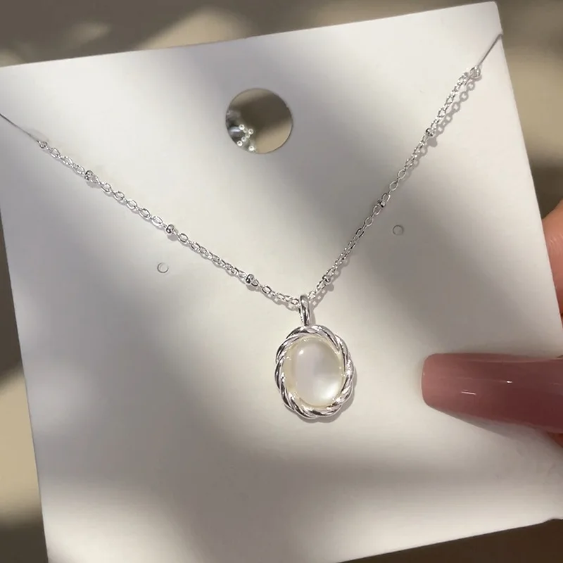 retro-luxuoso-925-prata-esterlina-oval-branco-cristal-torcido-borda-pingente-colar-para-mulher-coreano-clavicula-corrente-joias