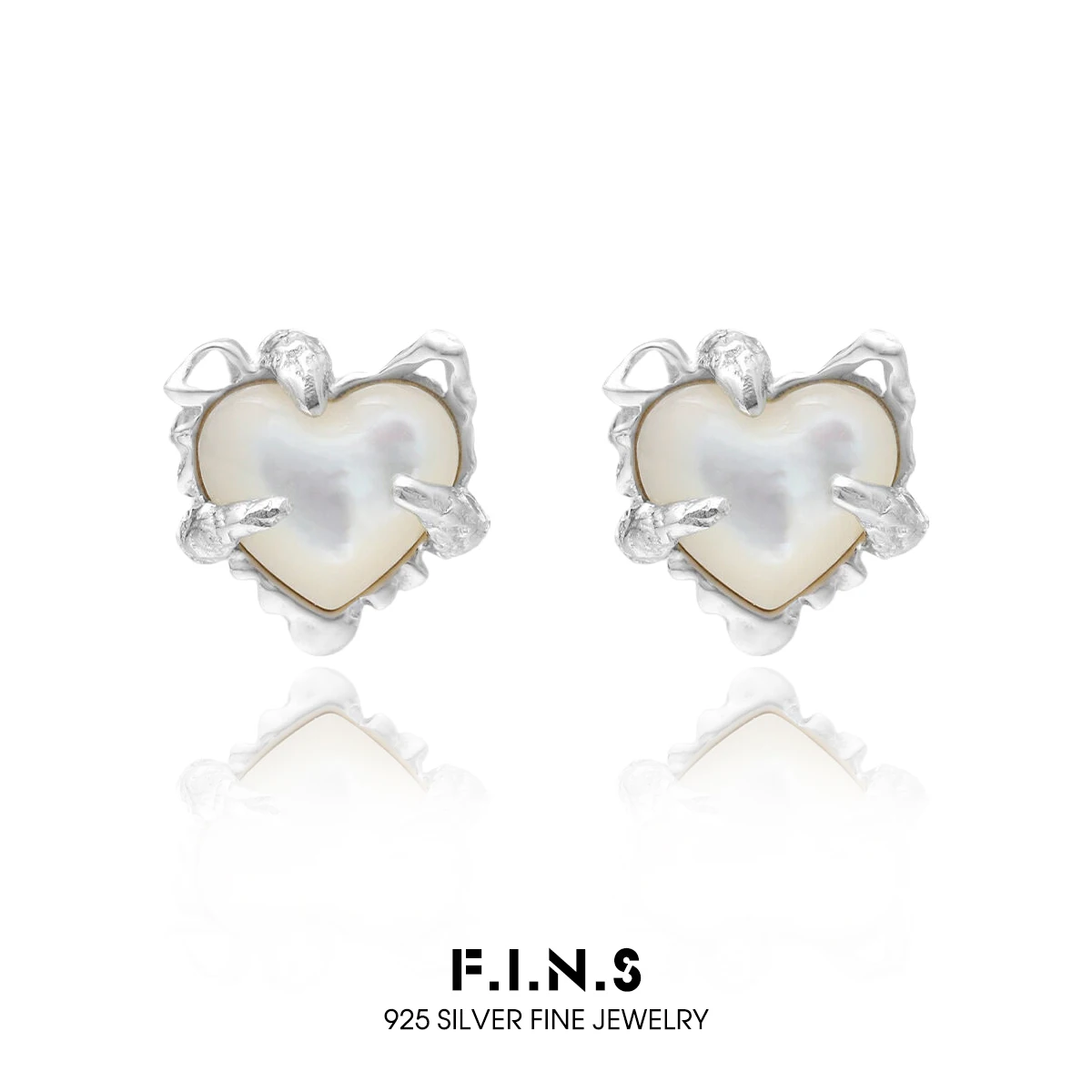 

F.I.N.S оригинальные серьги-гвоздики в форме сердца в корейском стиле S925, серьги-гвоздики из стерлингового серебра, роскошные ювелирные изделия для пирсинга ушей в форме сердца