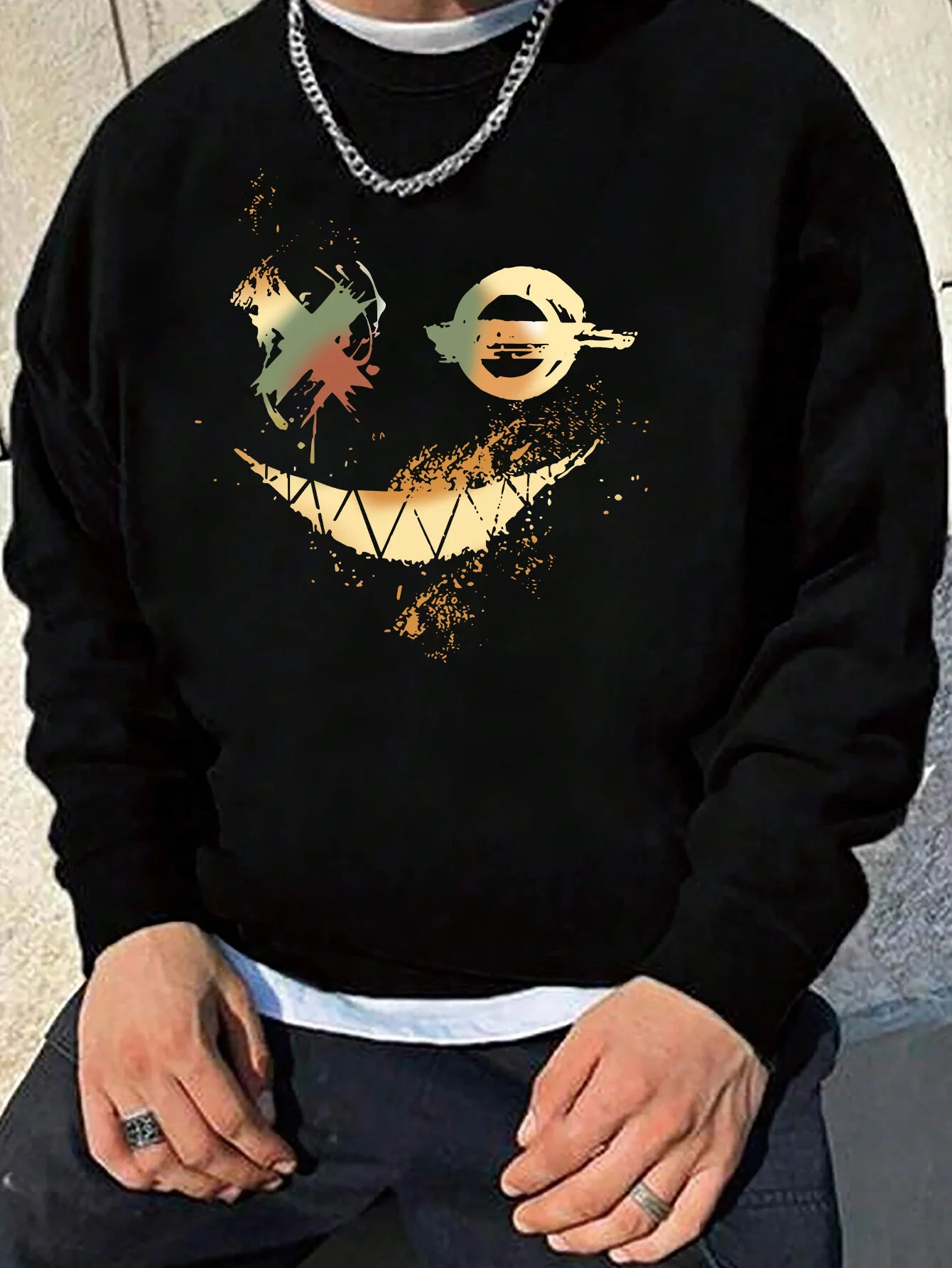 Smiley Face, Directional Print Fashion Casual Sweatshirt, Suitable for Outdoor Sports, Crew Neck Versatile Sweatshirt, Perfect for Autumn/winter, Casual Version Is Suitable for Daily Wear