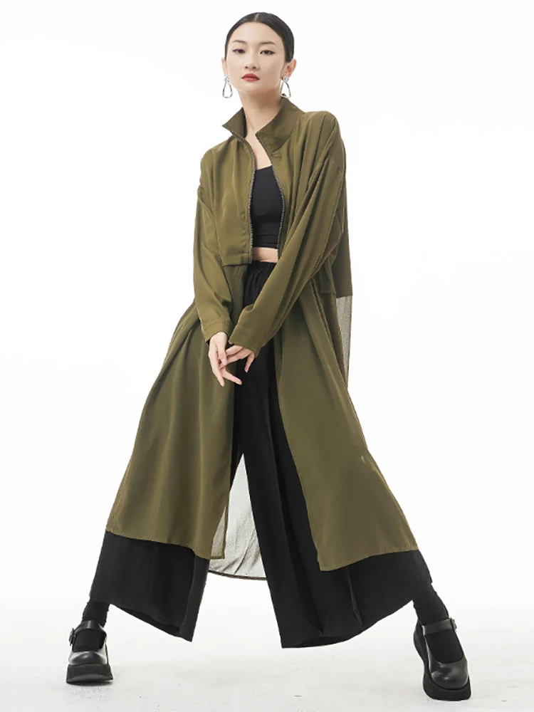 [EAM] Women Army Green Big Size Mesh Long Trench New Stand Collar Long Sleeve Windbreaker Fashion Spring Autumn 2024 1DH4273