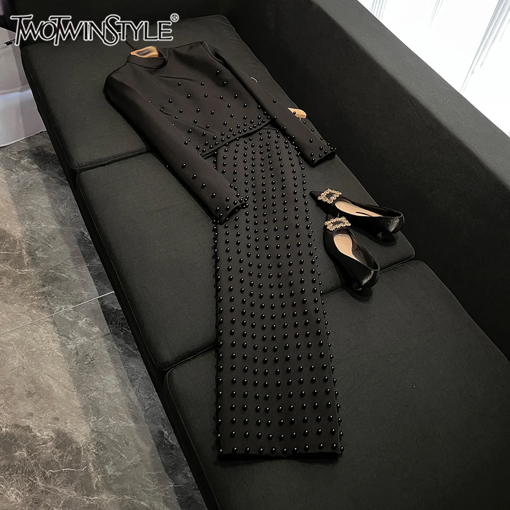 

TWOTWINSTYLE Sweet Spliced Pearl Two Piece Sets For Women Round Neck Long Sleeve Top High Waist Skirt Chic Set Female KSE515775