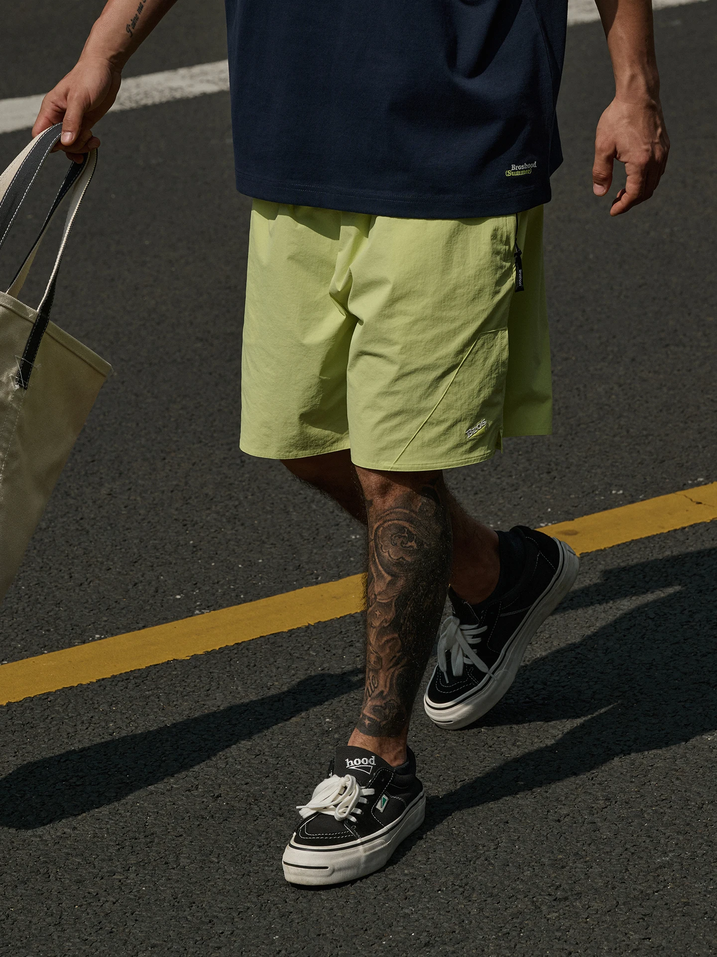Broshood 26SS Japanese Style Loose Casual Nylon Embroidered Beach Shorts Quick Dry Breathable Sports Five-Quarter Pants