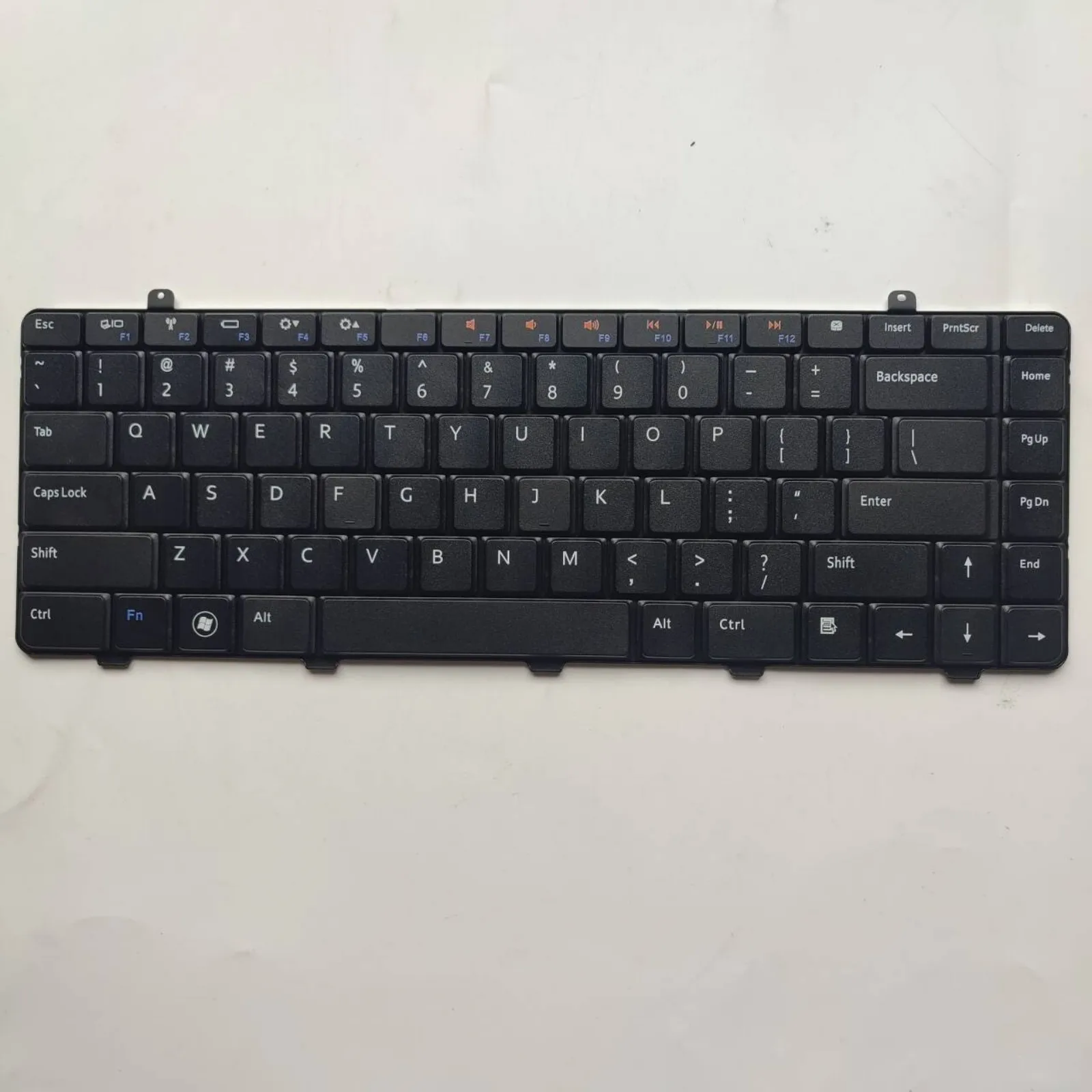 

Laptop keyboard US Layout for Dell Inspiron 1464 1464D 1464R P09G JVT97