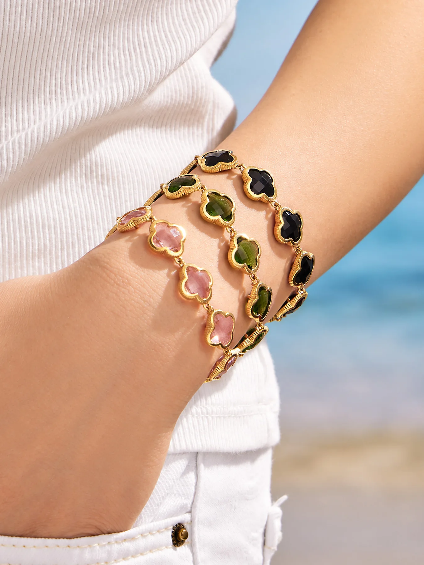 Facettierter Glasstein 4-Blatt-Blumen-Halskette Armband Ohrringe 18k Vergoldeter Edelstahl 3-teiliges Kleeblatt-Schmuckset für Damen – Detail 10