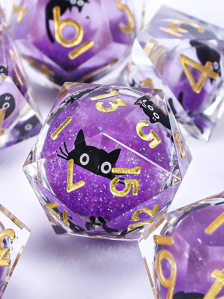 

Dungeons & Dragons Liquid Core Dice Set Sharp Edge Resin DND Gaming Dice for Gamers