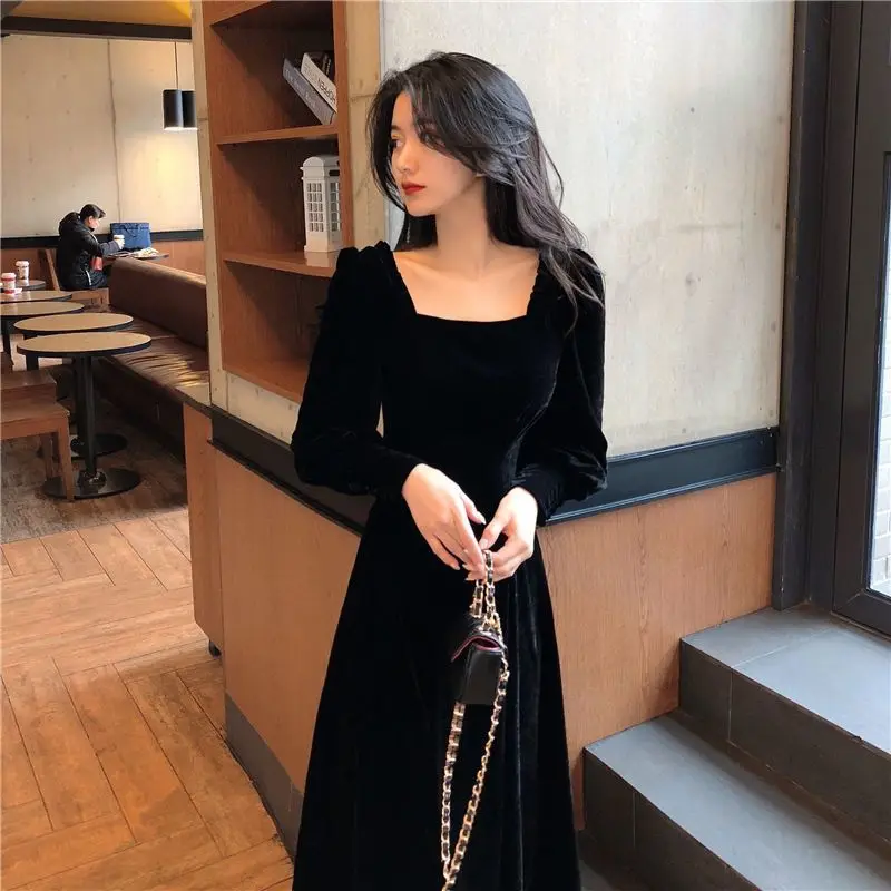 French Vintage Velvet Midi Dress Women Autumn Winter Long Sleeve Square Collar Elegant Evening Party Prom Robe Vestidos