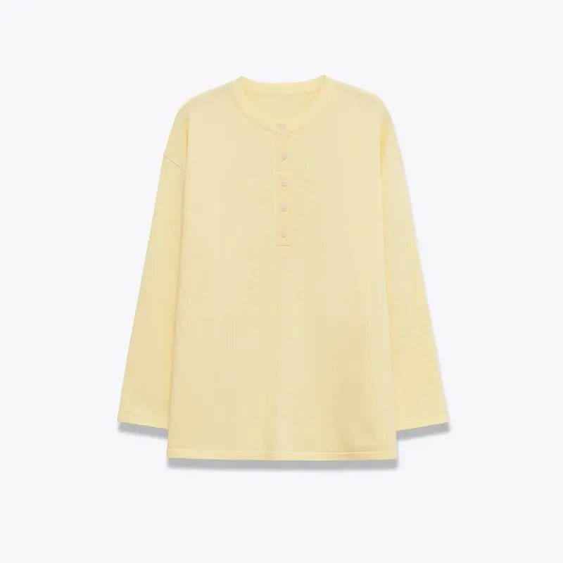 เสื้อสเวตเตอร์ถักทรงหลวม แขนยาว คอกลม แบบเรียบง่าย ติดกระดุม แฟชั่นผู้หญิง สำหรับฤดูใบไม้ร่วง รุ่นใหม่ล่าสุด ปี 2025 เหมาะสำหรับใส่ไปทำงาน สไตล์เรียบหรู ผ้าถักเนื้อนุ่ม...