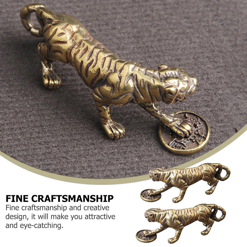 

2pcs Tiger Shape Brass Keychain Pendant Key Ring Decor Creative Bag Hanging Ornament For Diy Jewelry Car Key Hangings Souvenir