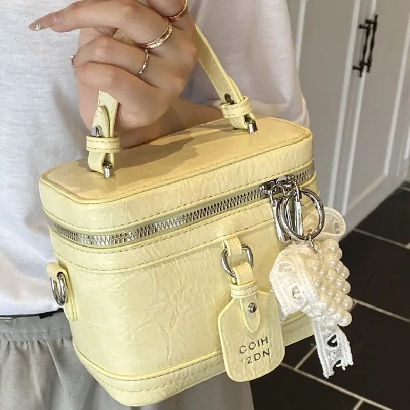 

Cute Women Fashion Tote Bucket Bags Solid Clor PU Leather Delicate Small Square Pack 2025 Trendy Female Crossbody Bag for Woman