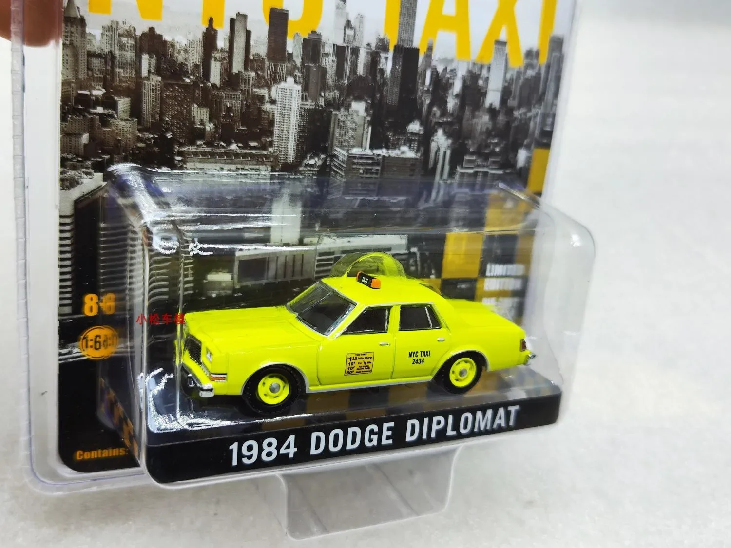 1:64 1984 Dodge Diplomat- NYC Taxi  Diecast Metal Alloy Model Car Toys For  Gift Collection