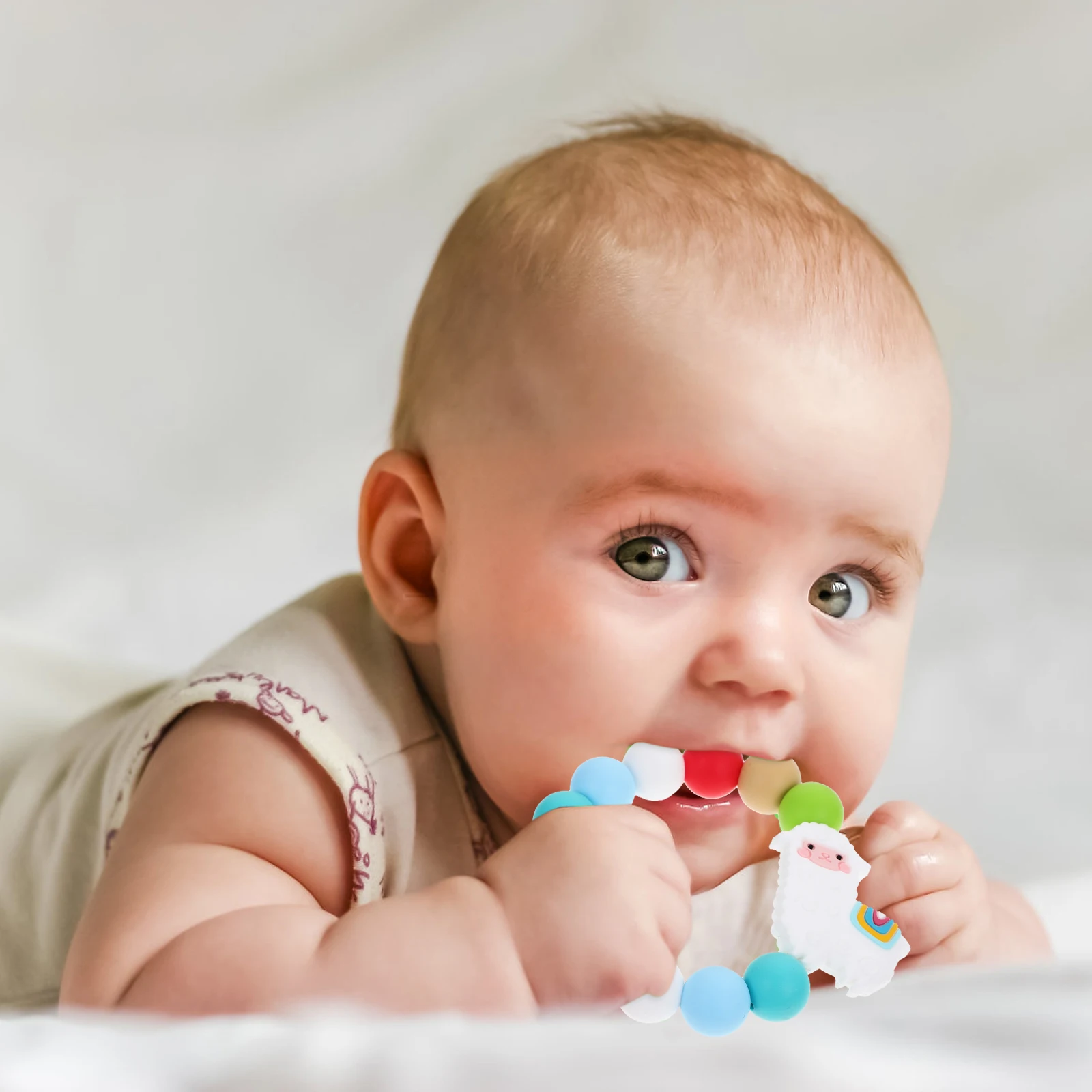 Silikonowy gryzak dla niemowląt, uroczy bransoletka do ząbkowania dla malucha, koralikowa biżuteria do żucia, zawieszka alpaka, łagodzi ból dziąselek, bezpieczny, nietoksyczny.