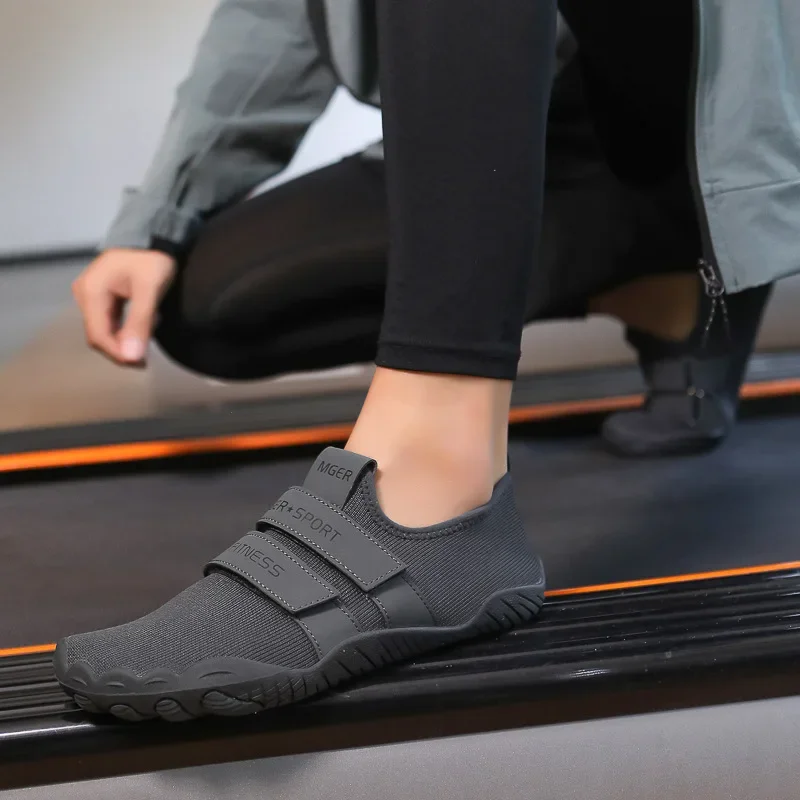 

Barefoot Shoes for Men and Women, Sports and Fitness Hiking Shoes, Anti Slip Wear-resistant Lightweight Breathable Running Shoes
