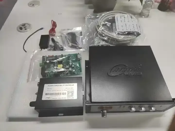 Regulador de voltaje de arco automático de plasma CNC HYD PTHC-200DC