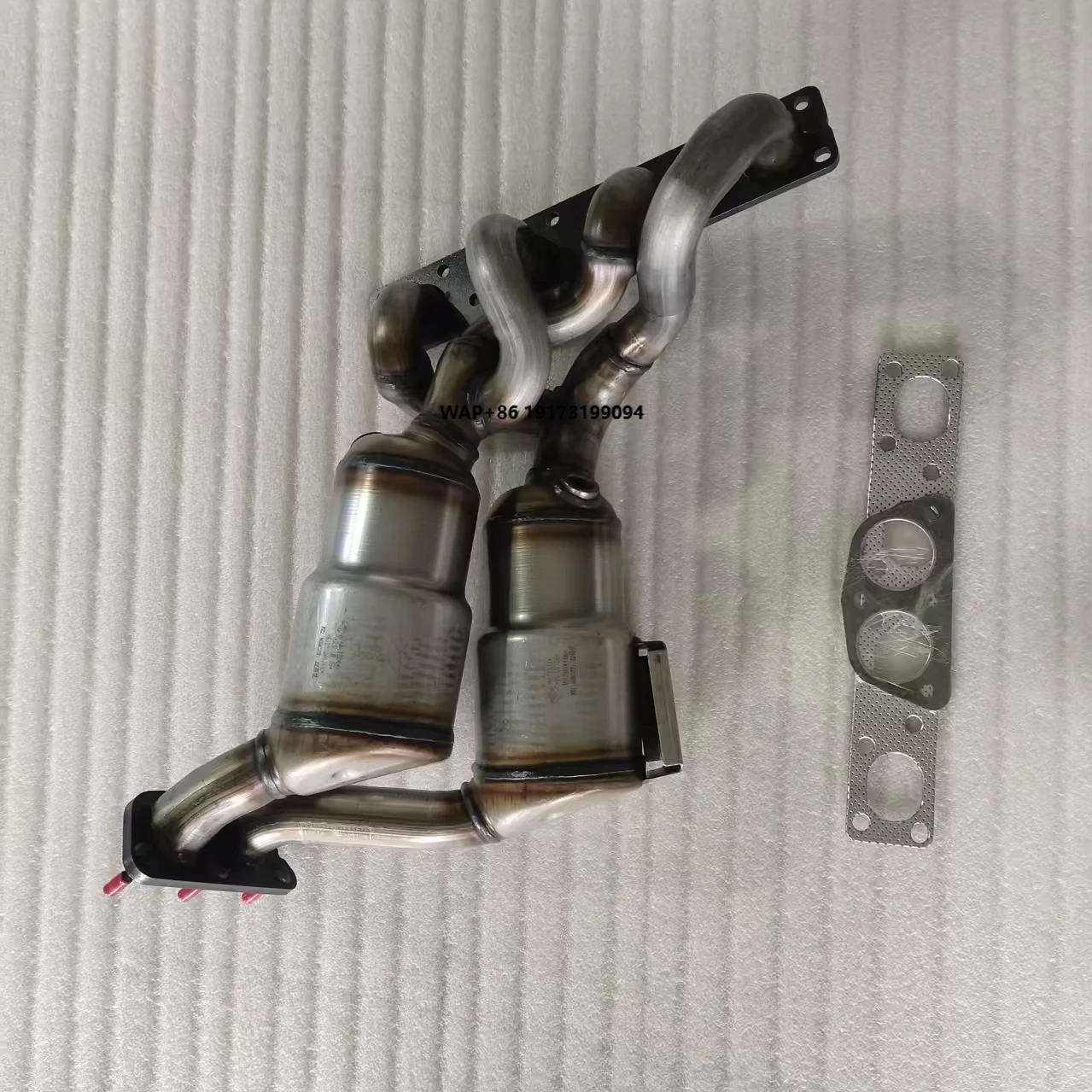 

High-performance Three Way Catalytic Converter Exhaust Catalytic Converter for E90 320i 2005--2008 18407525460