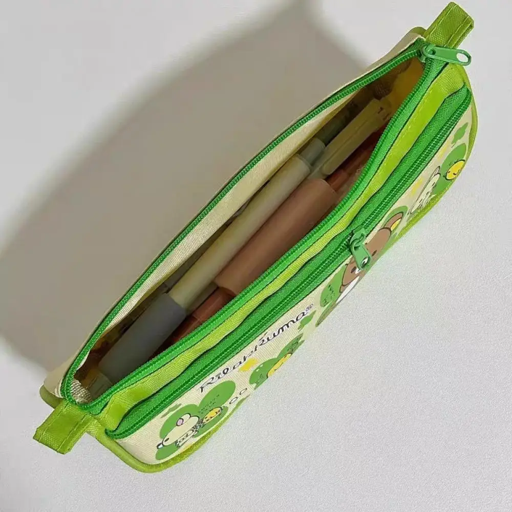 Japanische Rilakkuma Clover Leinwanddruck Stiftetui mit hoher Kapazität, kosmetische Aufbewahrungstasche, Cartoon-Anime-Peripherie, Kinder-Briefpapier