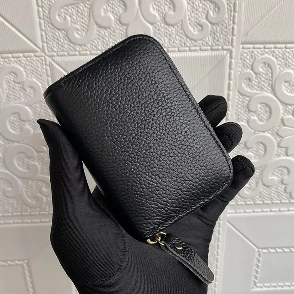 Leather Accordion Card Holder 11-Card Slot Accordion Compartments Zip Card Case Zip Around Closure Pebbled Texture