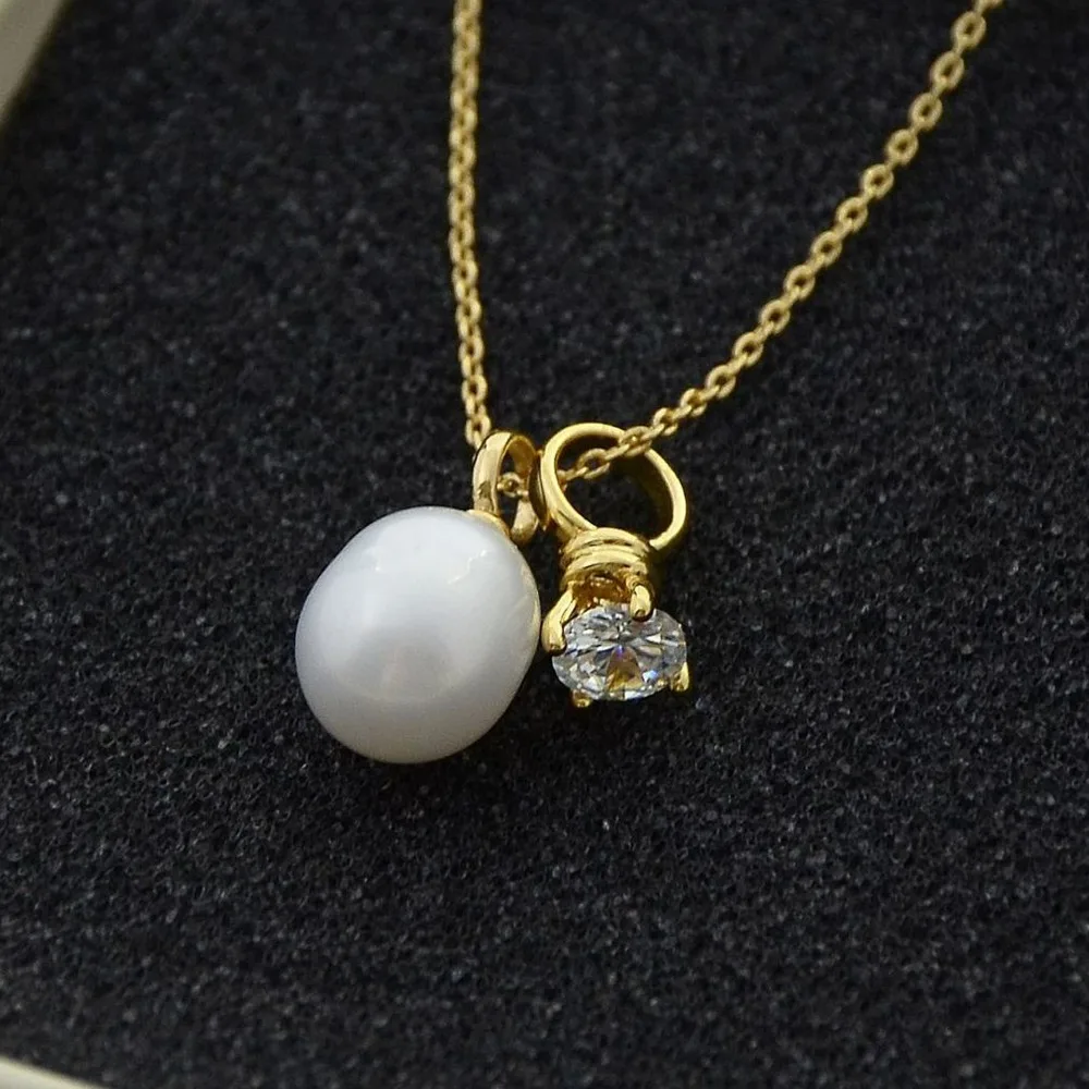 

New Freshwater Pearl Pendant Clavicle Necklace Light Luxury Niche Design Birthday Gift for Girlfriend18k Gold Plated Little Ring