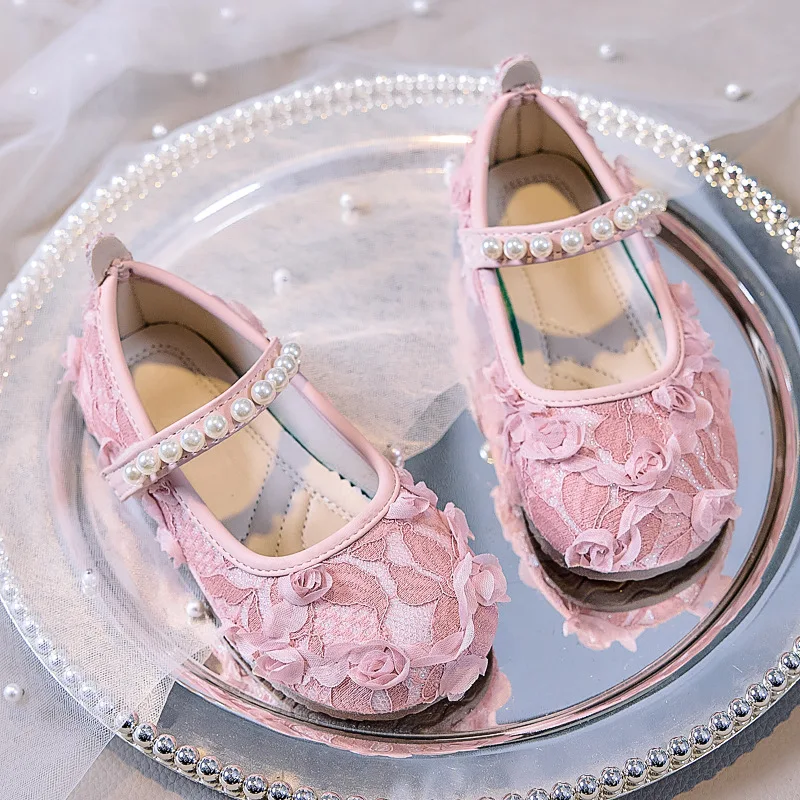 

Новые модные туфли для девочек 2026 года: мягкие, милые, с круглым носком, в стиле принцессы, с сеткой, кружевом и цветами, детские балетки, нескользящие, дышащие