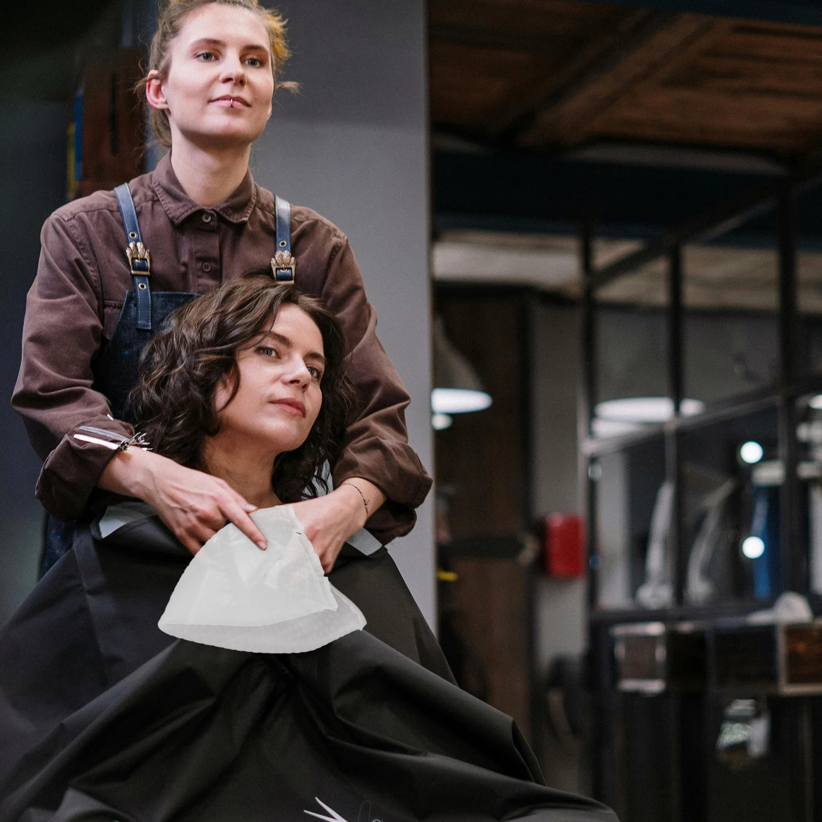 

Силиконовая шапочка для краски для волос, многоразовая с отверстиями для легкого мелирования, мягкая и удобная для салона и дома, шапочка для мелирования