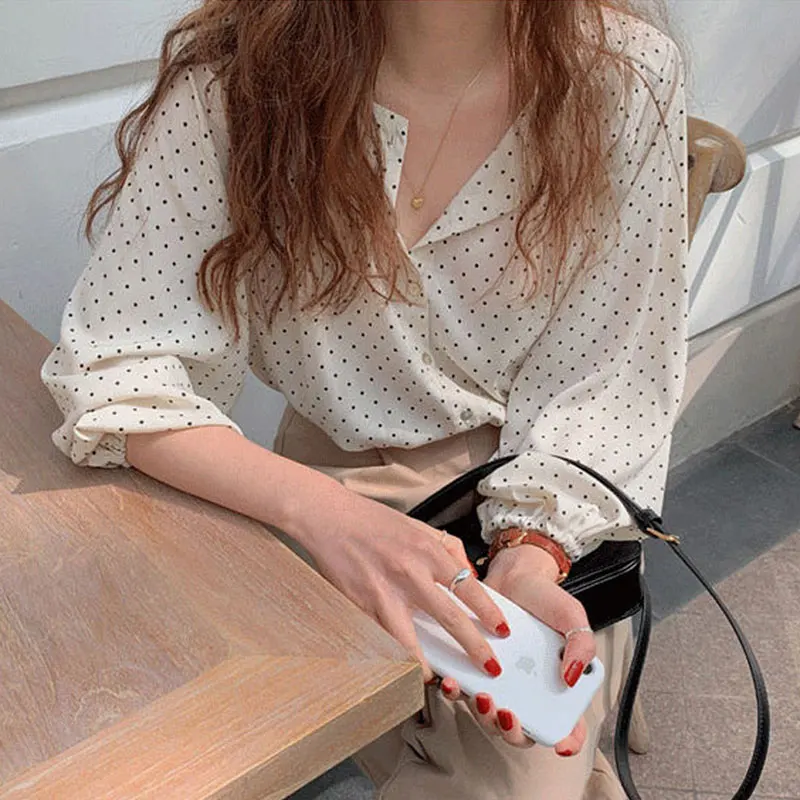 

Chic Early Autumn Retro Polka Dot Button up Loose Lantern Sve round Ne Single Row Button irt Top Women's Faion