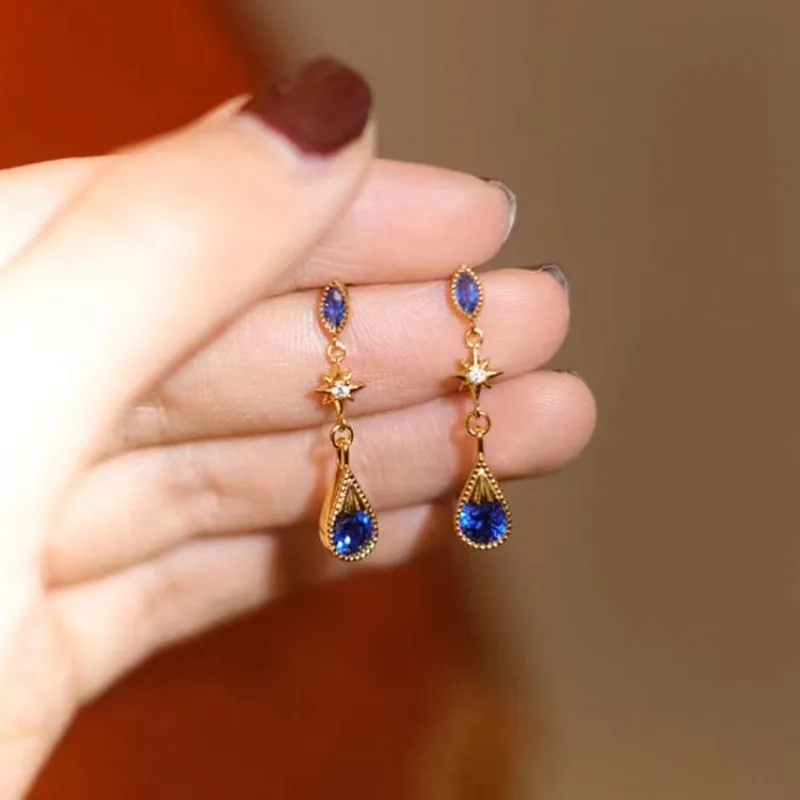 1 Pair of Drop Blue Earrings Creative New Product Retro Dreamlike Simulated Gemstone Earrings Women's Wedding Party Jewelry