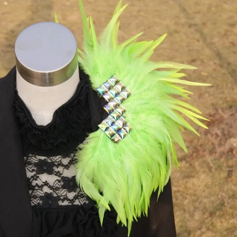 Handmade Customizable Feather Brooches Corsage for Stage Performers and Emcees Costume Accessories Brooches for Women