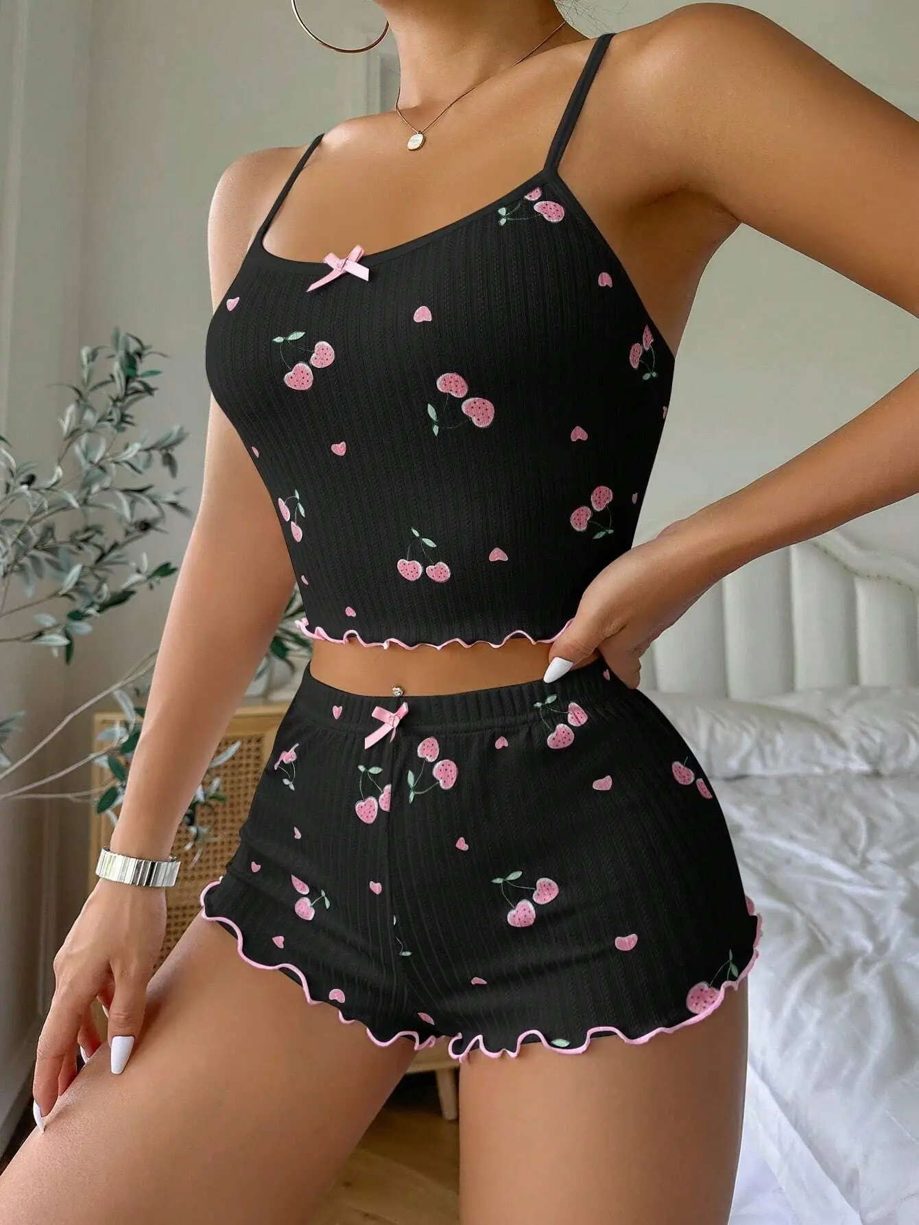 Sleepwear Women\'s Summer Pajama Set Heart Print Sexy Ribbed Bow Decor Round Neck Backless Crop Cami Top & Shorts Nightwear