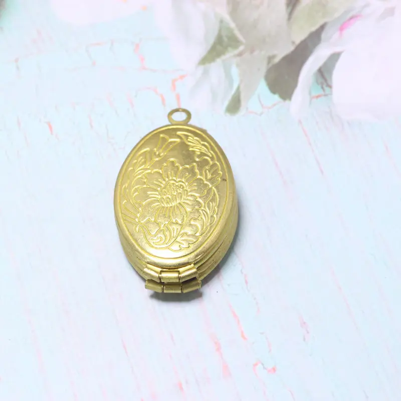 BoYuTe (50 Pieces/Lot) Oval Shaped Raw Brass Locket Pendant 20*33MM Factory Supply Handmade Diy Jewelry Accessories