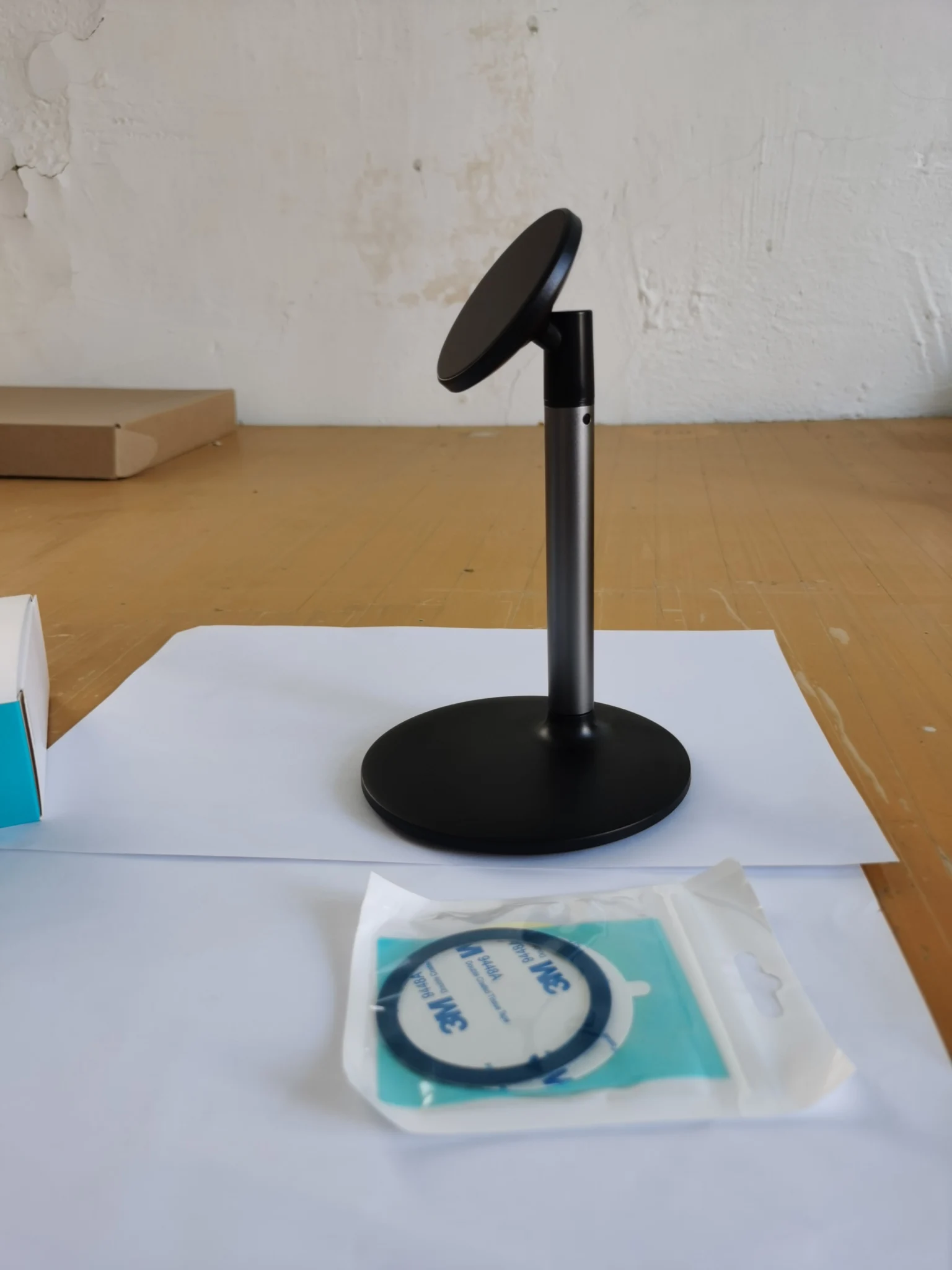 Magnetic Desk Phone Stand for iPhone16 15 14 13/12 - Phone Holder Dock with 360°Rotation, Height&Tilt Adjustable for Office/Home