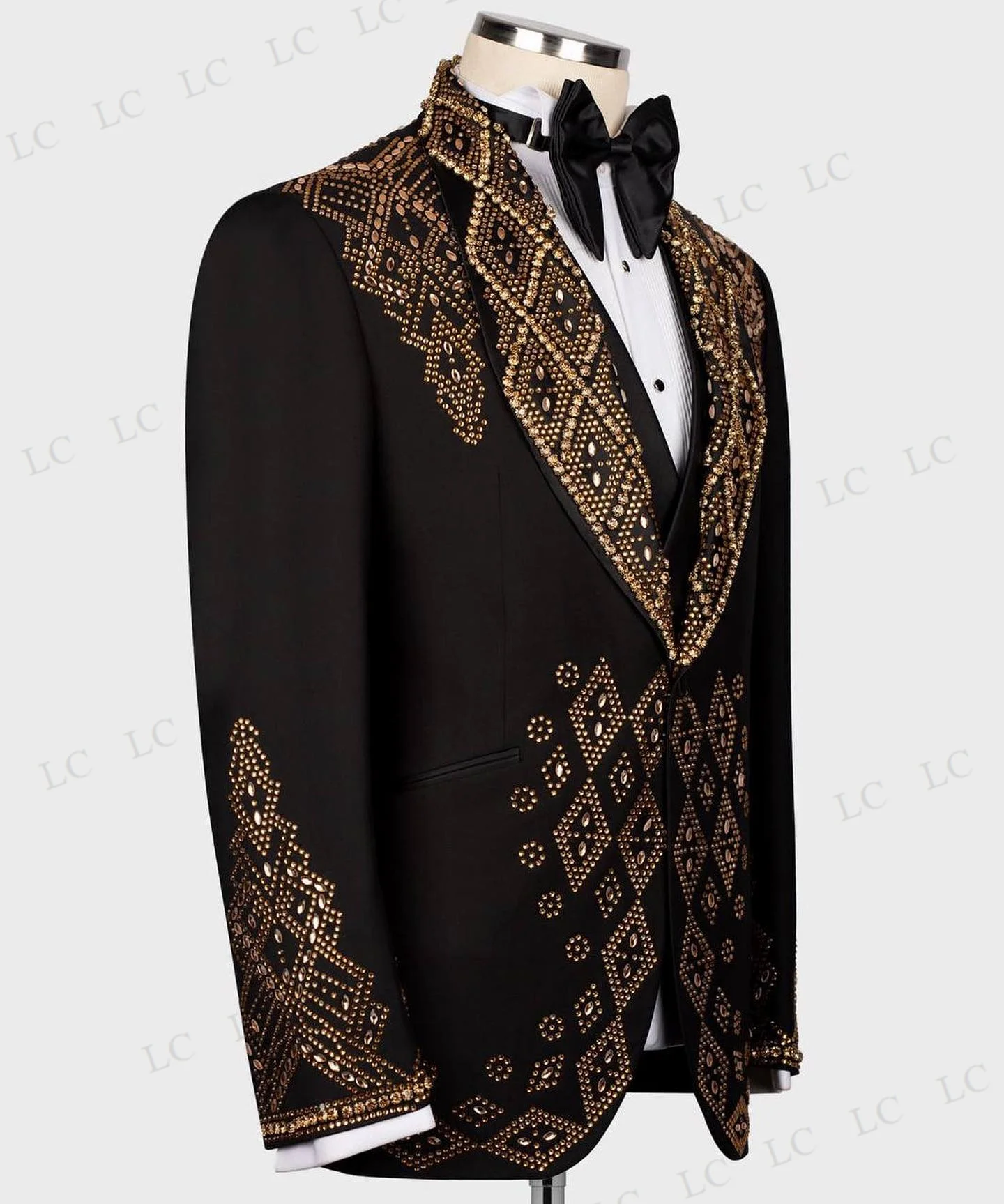 3 Pieces Men Suits One Button Crystals Gold Beads Diamonds Wide Lapel Tuxedo Slim Wedding Groom Prom Plus Size Costume Homme