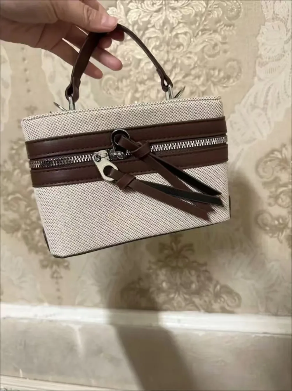 حقيبة نسائية عصرية، حقيبة مربعة صغيرة، محفظة، حقيبة يد، حقيبة كروس، حقيبة كتف