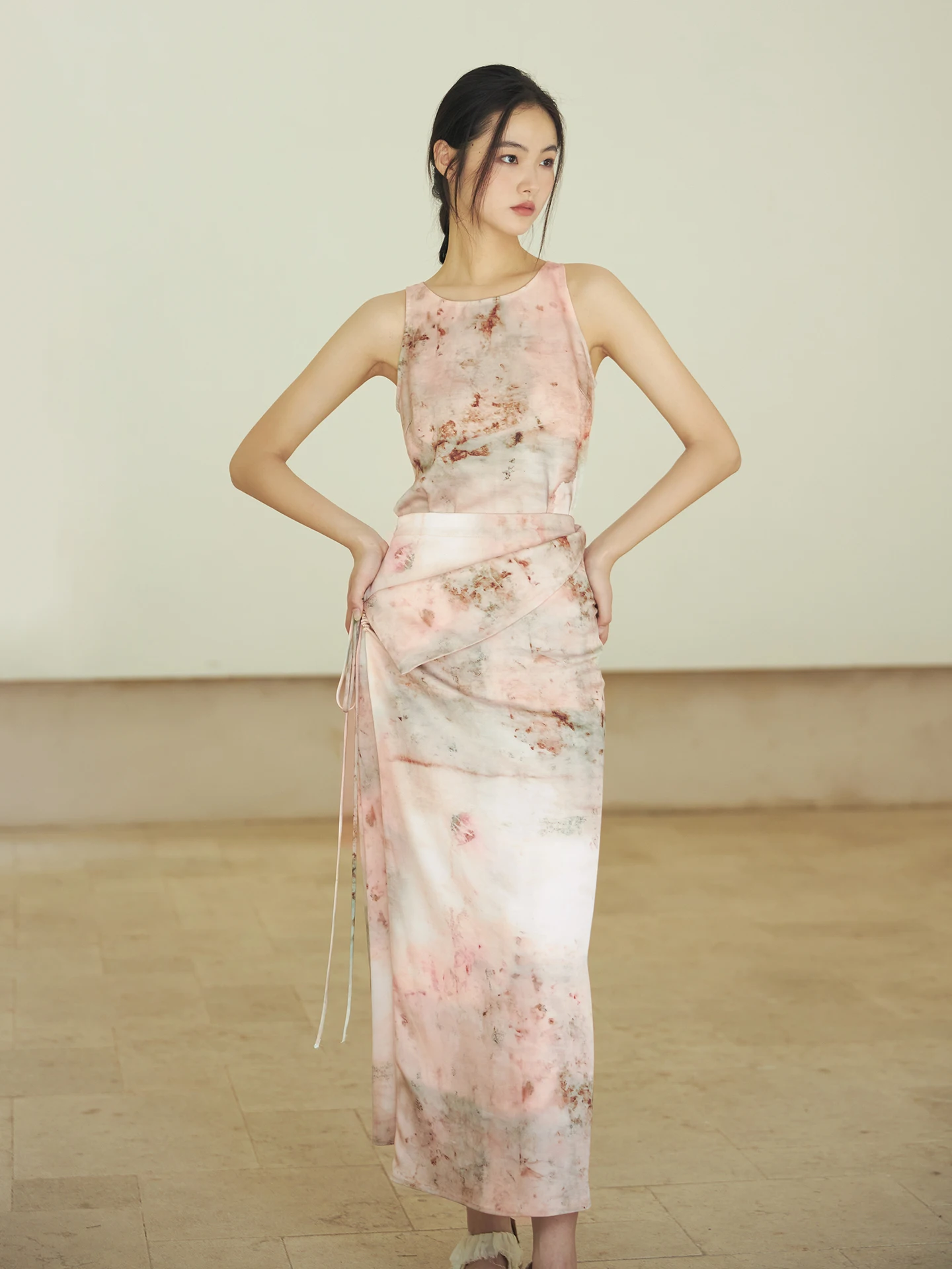 مستوحاة من Fresco Wrap Sle Rope ter Vest High Open Ba Summer Faion مجموعة تنورة نسائية ملفوفة بحبل