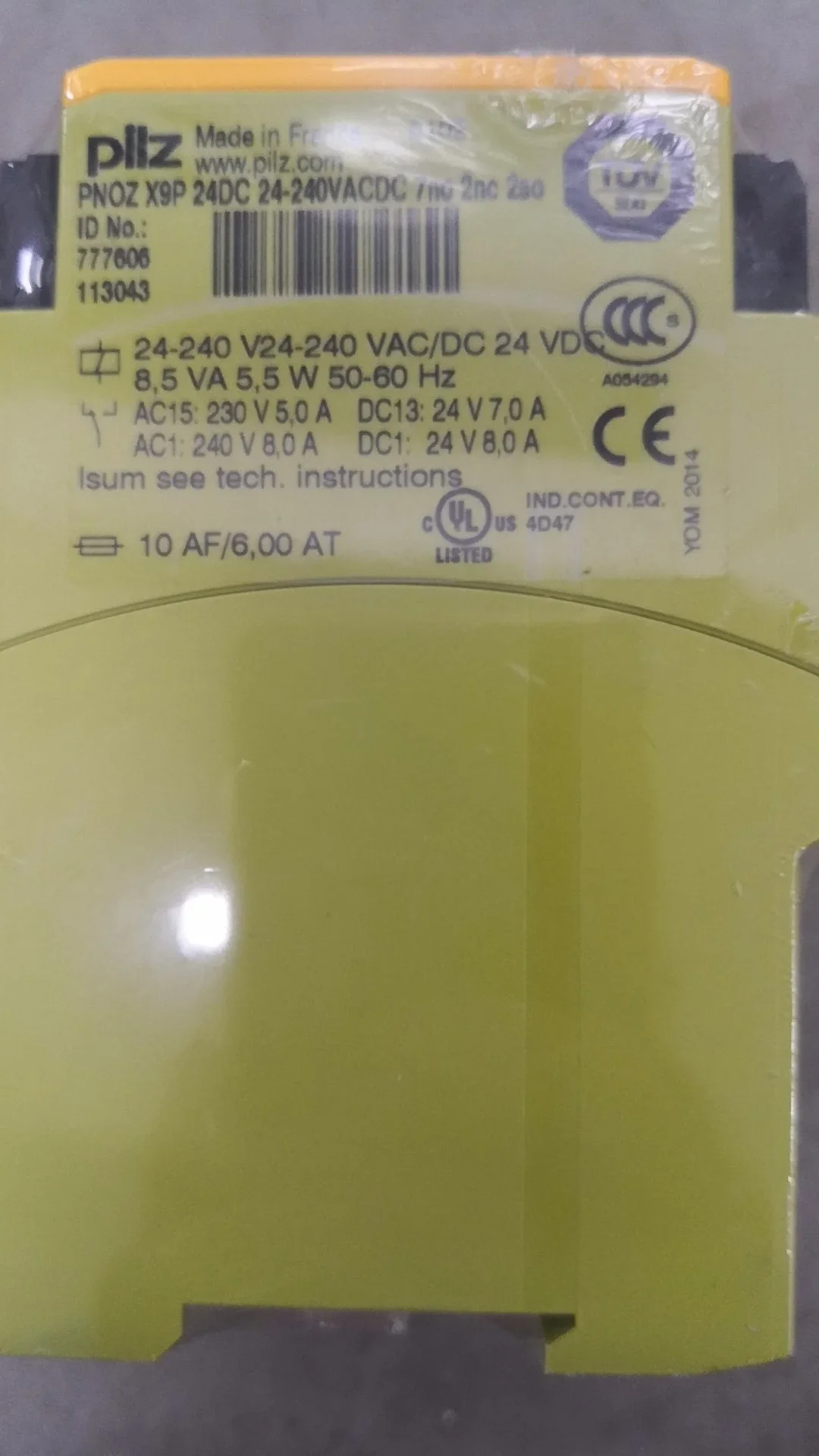 قواطع الأمان Pilz Pilz المستوردة الألمانية PNOZ X9P AC 777606   24-240VACDC.