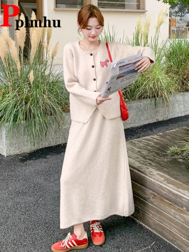 

Модный вязаный комплект с круглым вырезом: женский повседневный кардиган на пуговицах и юбка с высокой талией, 2 предмета