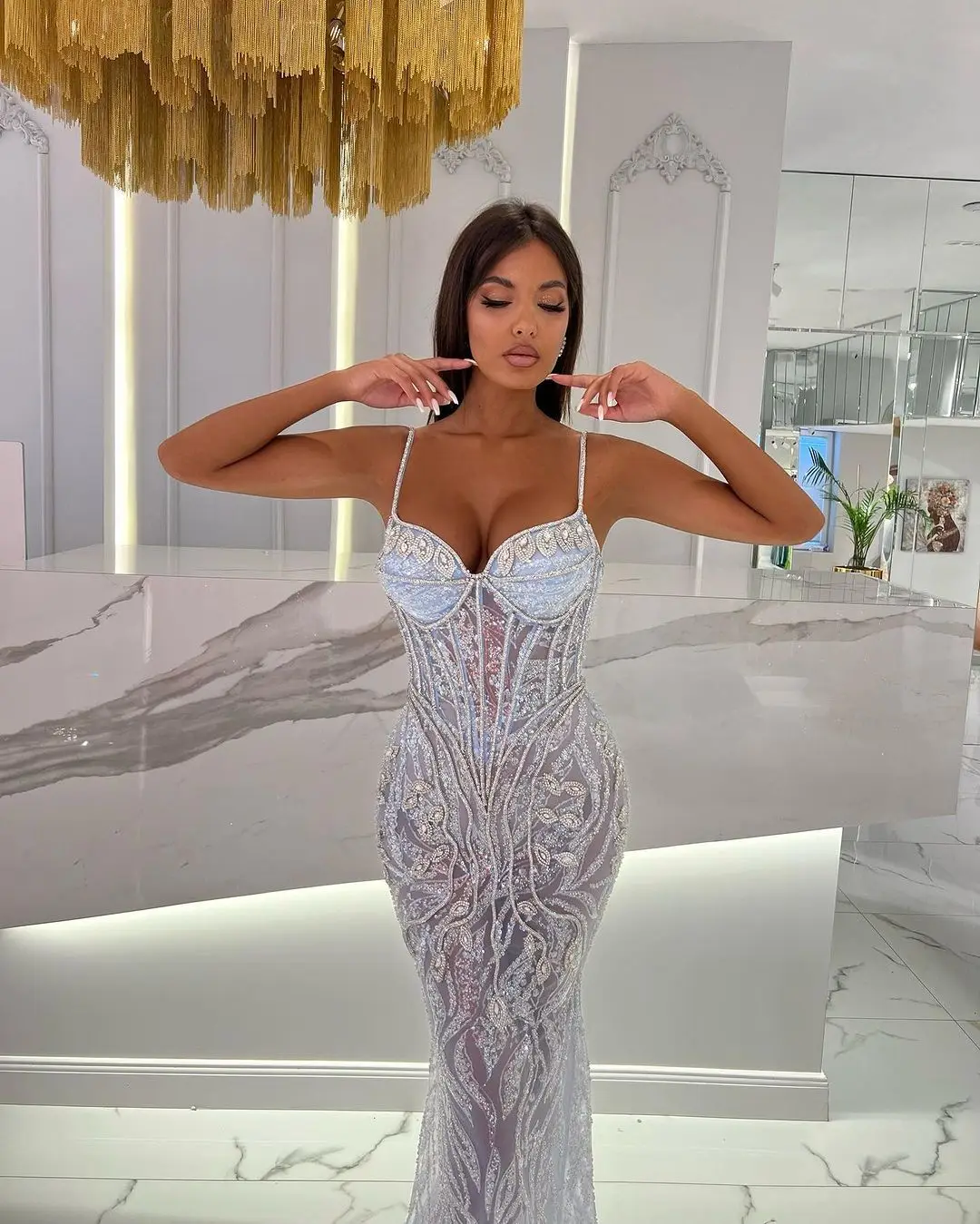 Illusion 2023 Beading Party Dress Spaghetti Straps Luxury Prom Dresses Celebrity Influencer Dress Custom Made Dubai  Robe Soirée