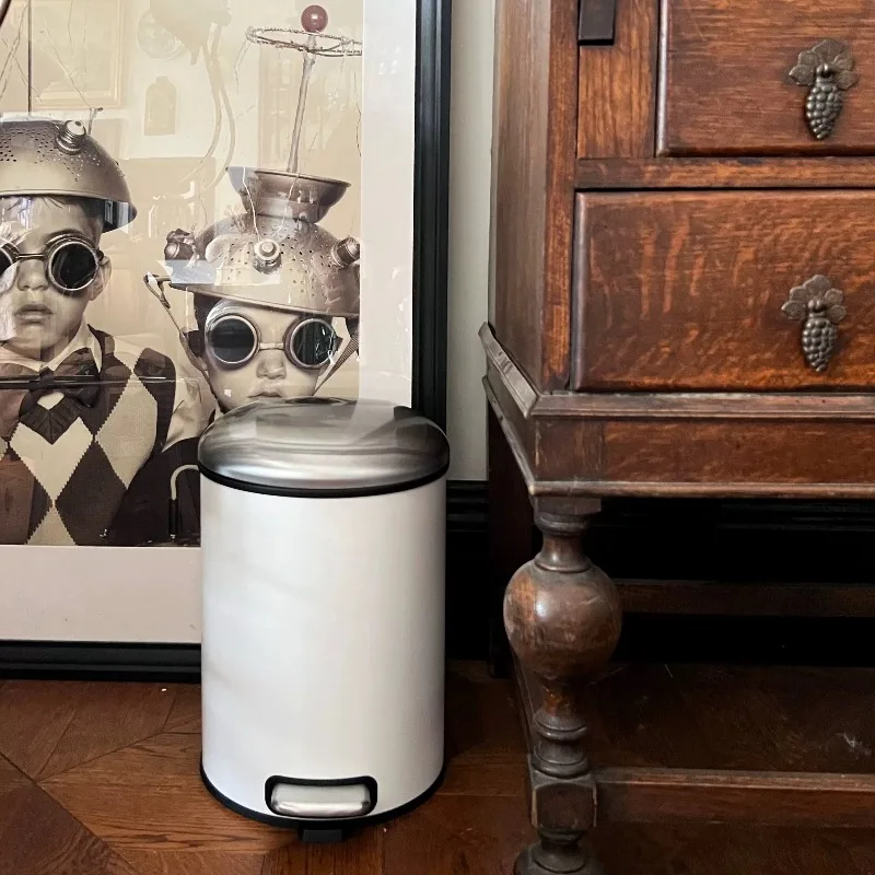 

‌Modern Pedal Trash Can - Stainless Steel Rust-Proof Storage Bin with Handle,Large Capacity Kitchen Garbage Pail for Home/Office