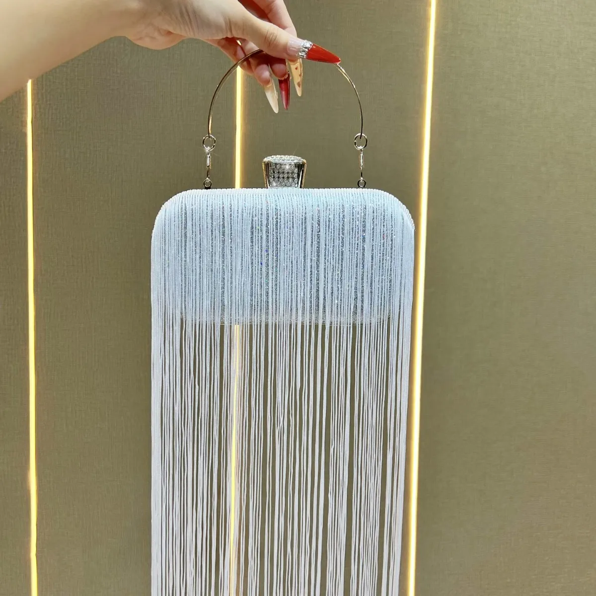 

Bloomsteps Evening Clutch Bag with Fine Glitter, European and American Style Party Tassel Bag, Single Shoulder Handbag