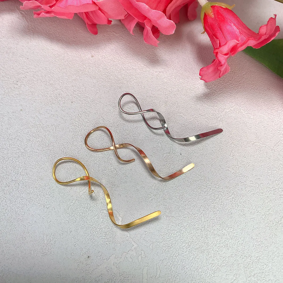 Fashion Unique Stainless Steel Twisted Long Hanging Drop Earrings for Women Men Irregular Gold Color Ear Piercing Jewelry