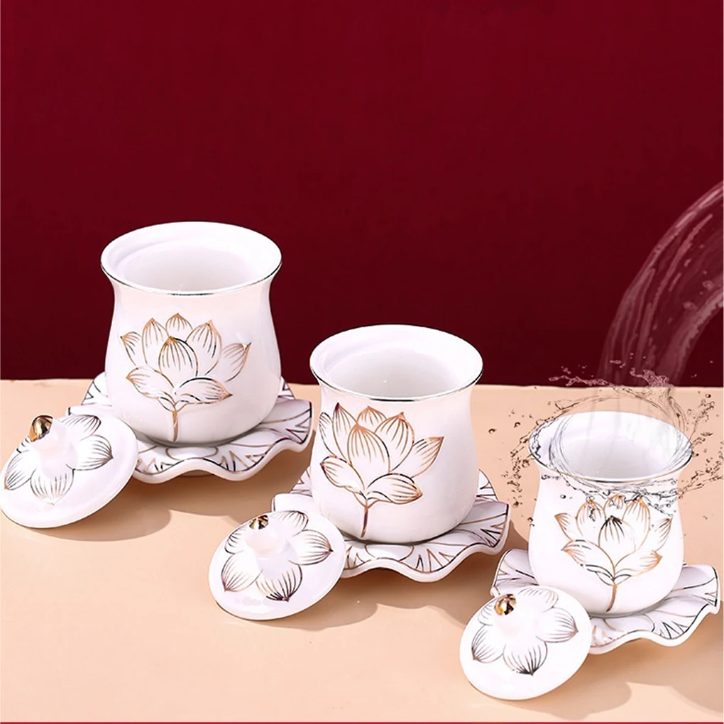 إله الثروة كوب إمداد المياه قوانيين الرحمة العظيمة تعويذة بوذا السيراميك مع غطاء وقاعدة لوازم البوذية المياه المقدسة