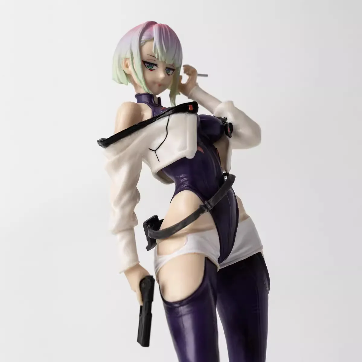 22.5ซม.Bandai Cyberpunk: EdgerunnersอะนิเมะLucyna Kushinadaตุ๊กตาเดสก์ท็อปHandmadeเครื่องประดับตกแต่งของขวัญ