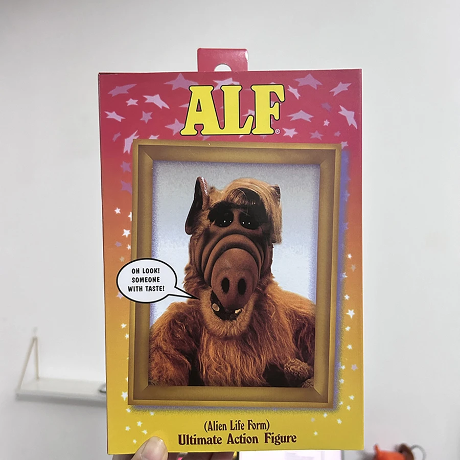 NECA Figure 2023 esclusiva forma di vita aliena ALF Ultimate Cosmic Con Alf-holiday Ver. Action Figure Model Toys bambola mobile congiunta