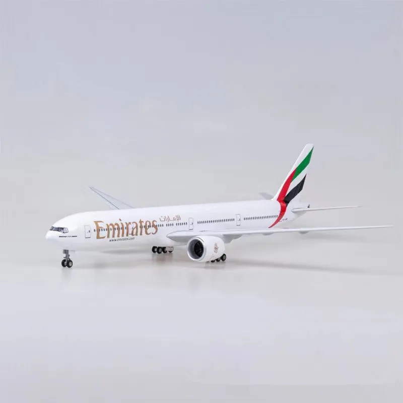 45CM 1/160 Scale Diecast Model A380/B777 Emirates Airways Boeing 777 Resin Airplane With Light Toys Airline Collection Gifts Fan