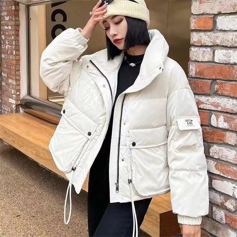 Grün glänzend, kein Waschen, kurze Baumwolle, für Damen, Winter 2022, neuer lockerer Stehkragen, dicker Mantel, weibliche kurze Parka-Jacken