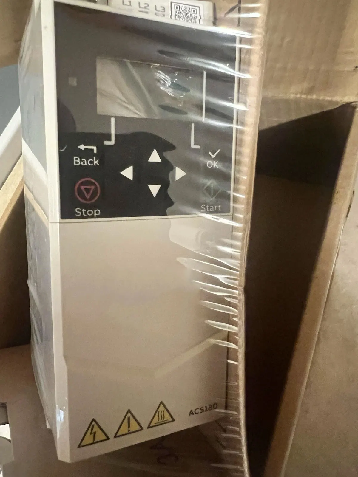 

Brand New ACS180-04N-06A9-1 ACS180-04N-09A8-1 One Year Warranty