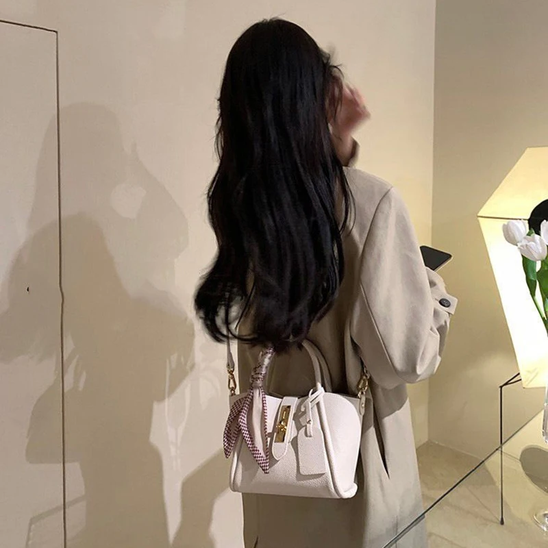 Tote Bag Women's 2025 New Handbag High-end Commuting Shoulder Crossbody Bag