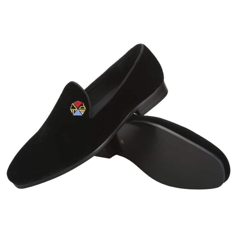 Piergitar New Style Men Loafers With Small Face Embroidery Handmade Black Velvet Shoe Party And Wedding Classic Smoking Slippers